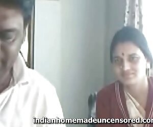 বাঁড়ার নেকেড বিএফ ভিডিও রস খাবার, স্বর্ণকেশী